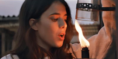 IO Margaret Qualley 2.png